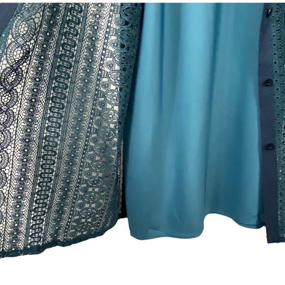 Carlisle Collection Lace Dress &  Slip Dress Set, Button Up, Deep Teal, GORGEOUS - Picture 12 of 16